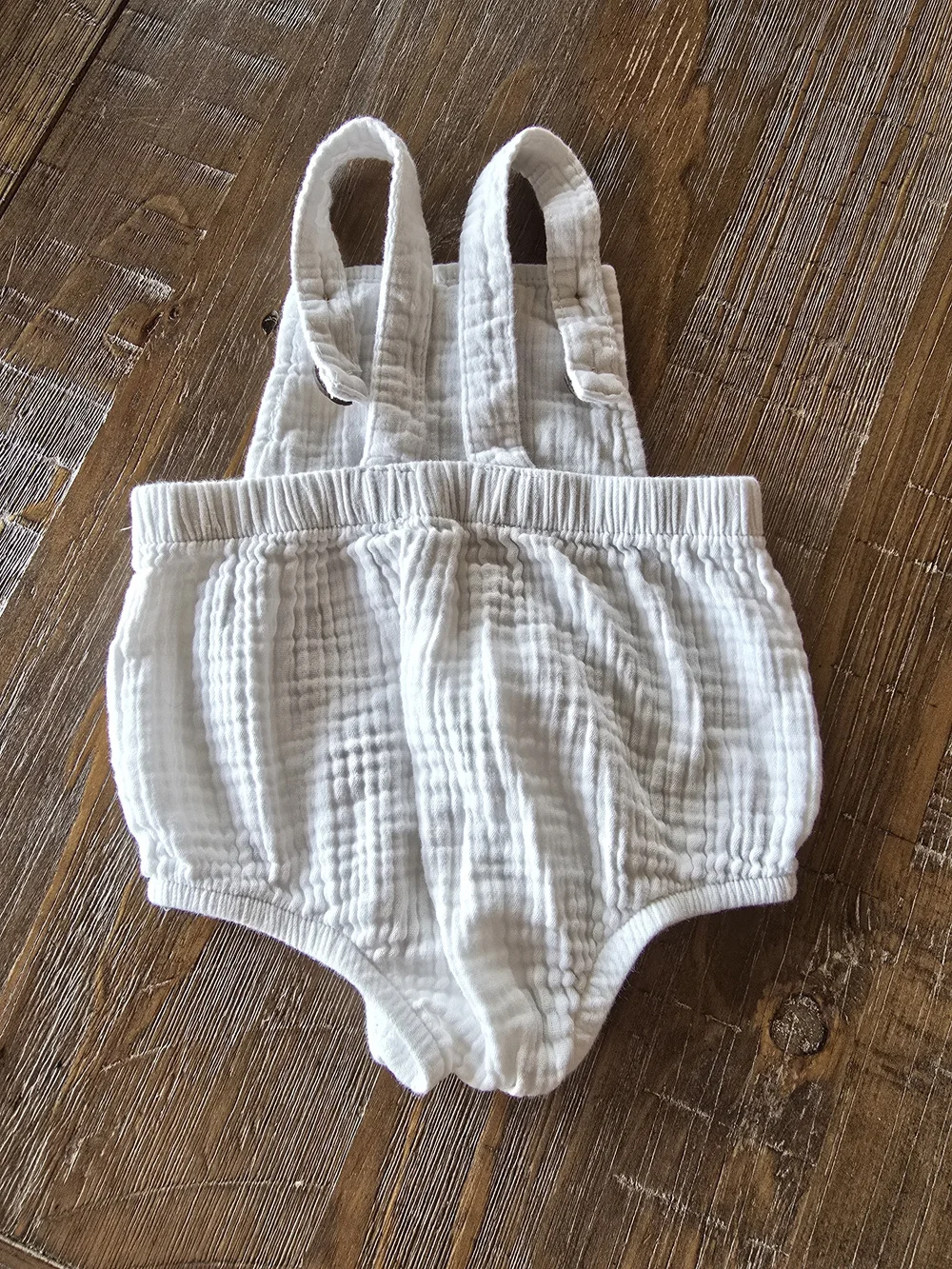 Eli & Nev White Muslin Romper Overalls 3-6 Months